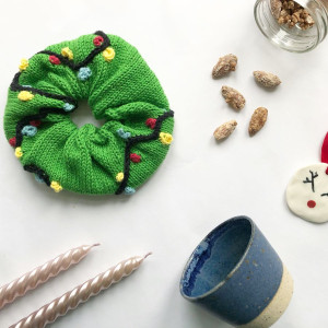 Chouchou du sapin de Noël de Rito Krea - Modèle de chouchou à tricoter